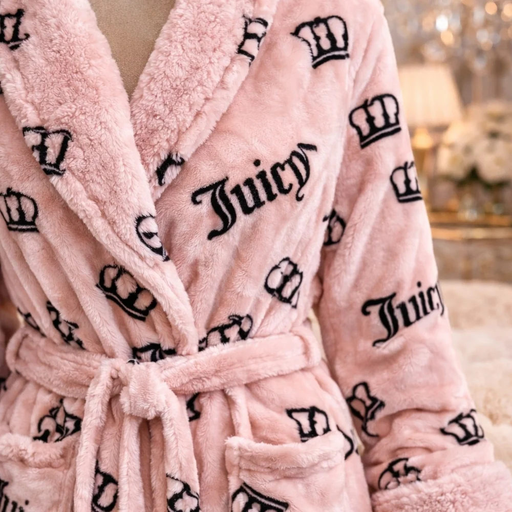 Juicy Couture Plush Pink Logo Robe – Ultra Soft Cozy Glam Spa Lounge (S/M-L/XL) - Picture 3 of 6